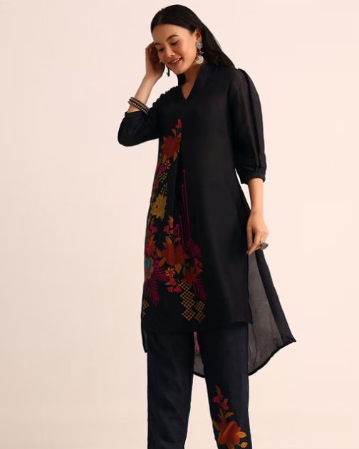 Black Floral Printed Chinon Kurti And Pant - Image 5