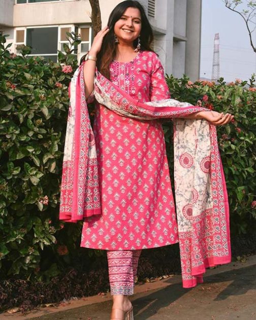 Pink Printed Cotton Straight Kurta Set